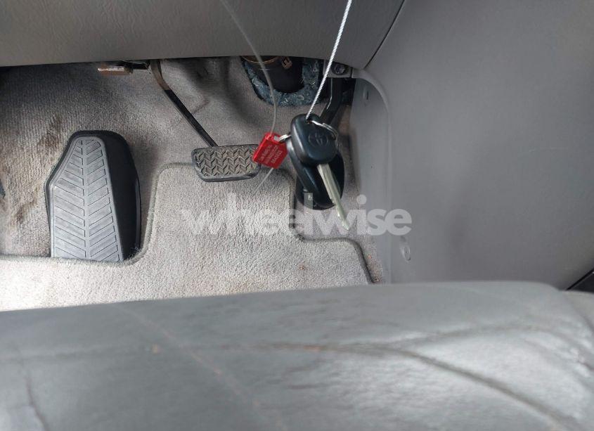 Photo 11 of 2008 Toyota Sienna LIMITED (VIN 5TDZK22C58S153213)