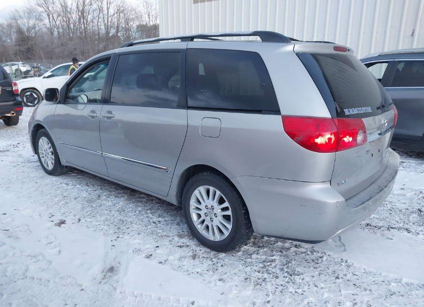 Photo 3 of 2008 Toyota Sienna LIMITED (VIN 5TDZK22C58S212602)