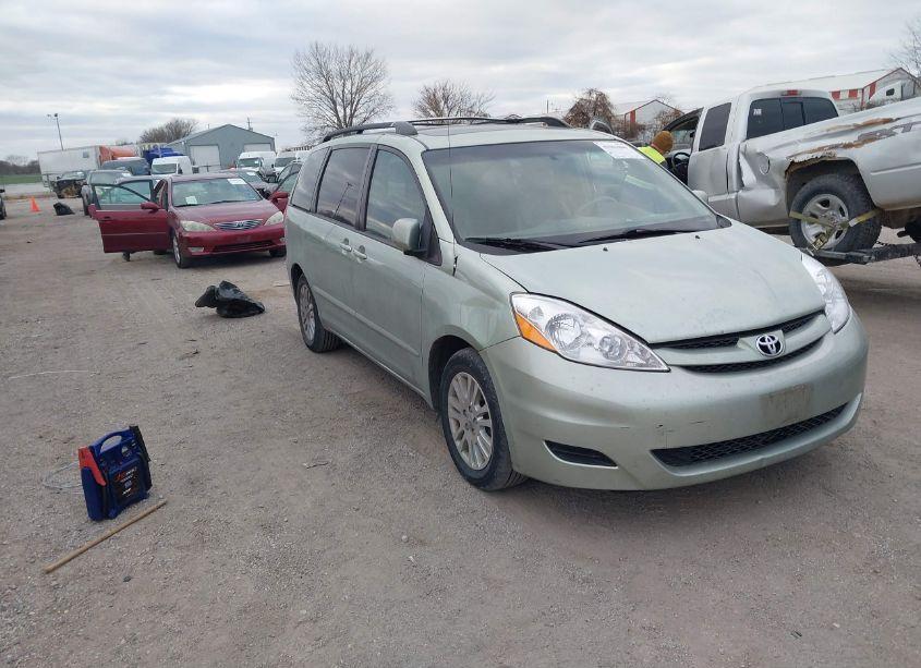 2008 Toyota Sienna XLE (VIN 5TDZK22C58S221994) main photo