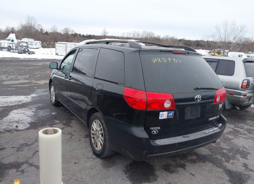 Photo 3 of 2009 Toyota Sienna XLE (VIN 5TDZK22C59S269013)