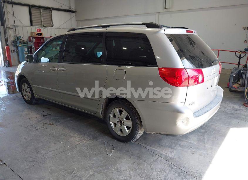 Photo 3 of 2007 Toyota Sienna XLE/XLE LIMITED (VIN 5TDZK22C67S062210)
