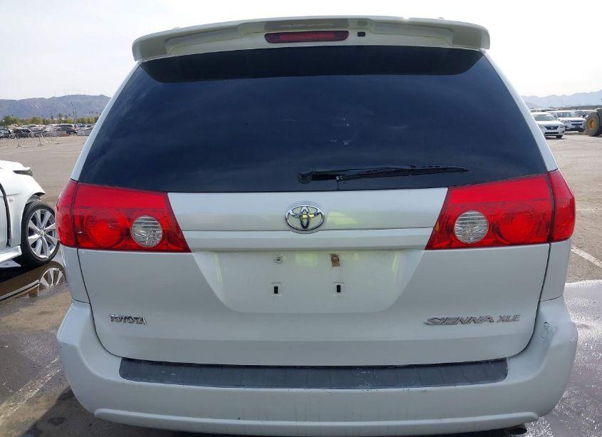 Photo 17 of 2007 Toyota Sienna XLE (VIN 5TDZK22C67S080304)
