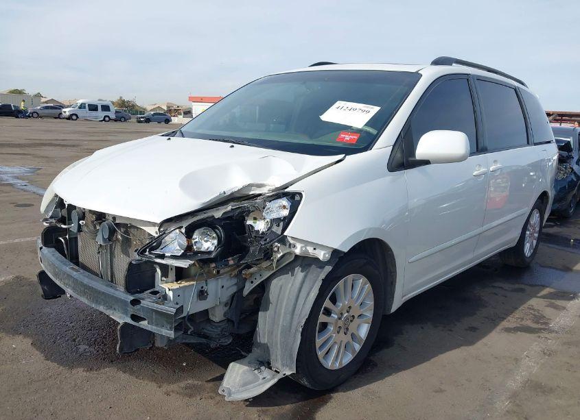 Photo 6 of 2007 Toyota Sienna XLE (VIN 5TDZK22C67S080304)
