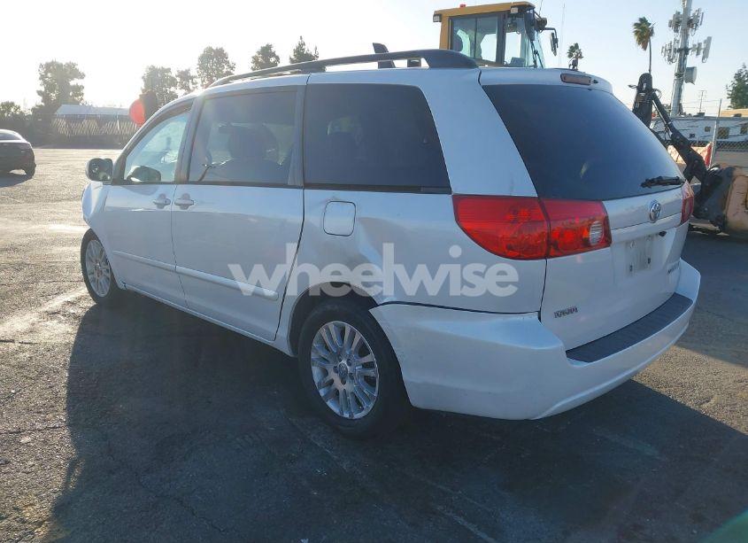 Photo 3 of 2007 Toyota Sienna XLE (VIN 5TDZK22C67S089858)