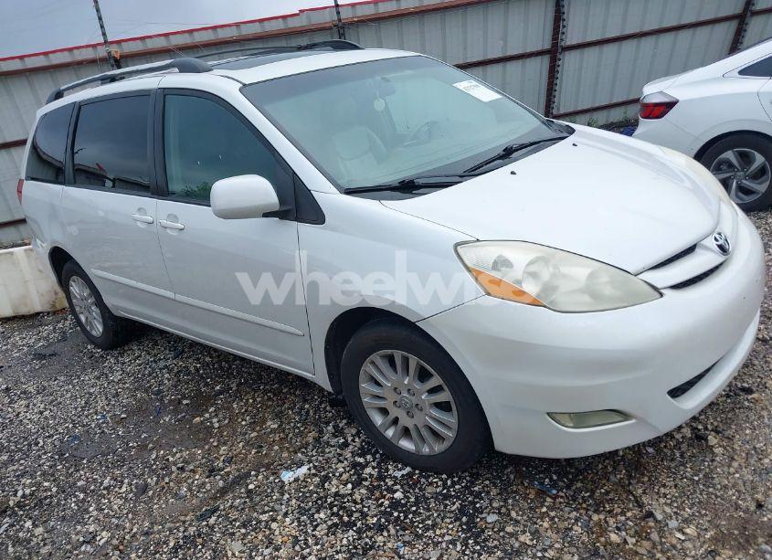 2008 Toyota Sienna LIMITED/XLE (VIN 5TDZK22C68S121256) main photo