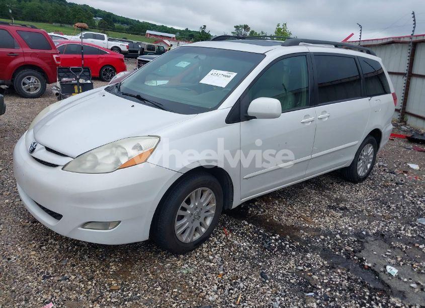 Photo 2 of 2008 Toyota Sienna LIMITED/XLE (VIN 5TDZK22C68S121256)