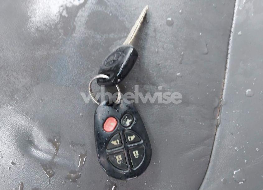 Photo 11 of 2008 Toyota Sienna XLE (VIN 5TDZK22C68S199035)