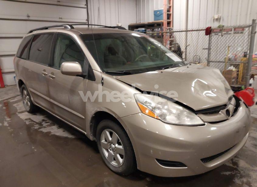 2008 Toyota Sienna XLE (VIN 5TDZK22C68S209899) main photo
