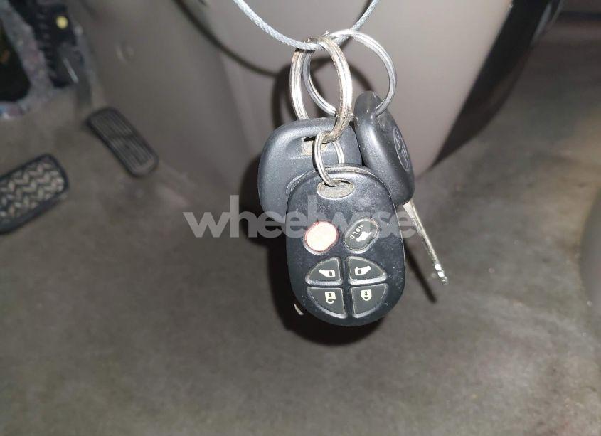 Photo 11 of 2008 Toyota Sienna XLE (VIN 5TDZK22C68S209899)