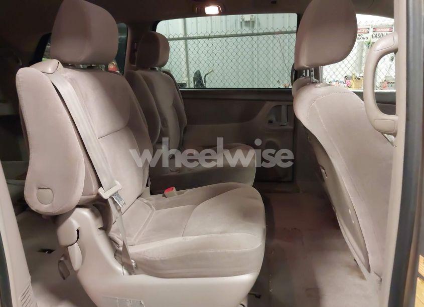 Photo 8 of 2008 Toyota Sienna XLE (VIN 5TDZK22C68S209899)