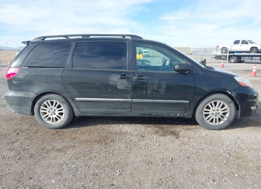 Photo 6 of 2009 Toyota Sienna LIMITED (VIN 5TDZK22C69S251894)