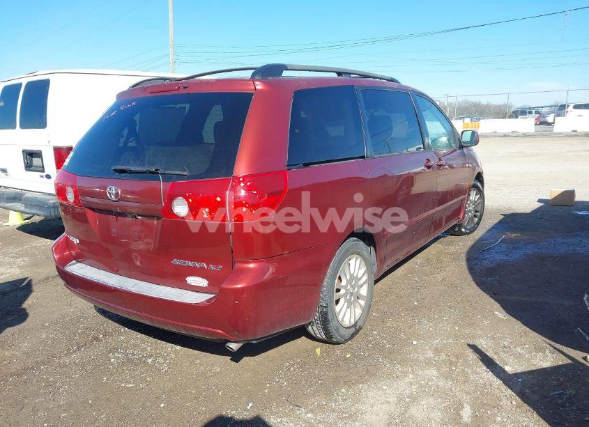 Photo 4 of 2007 Toyota Sienna XLE (VIN 5TDZK22C77S000167)