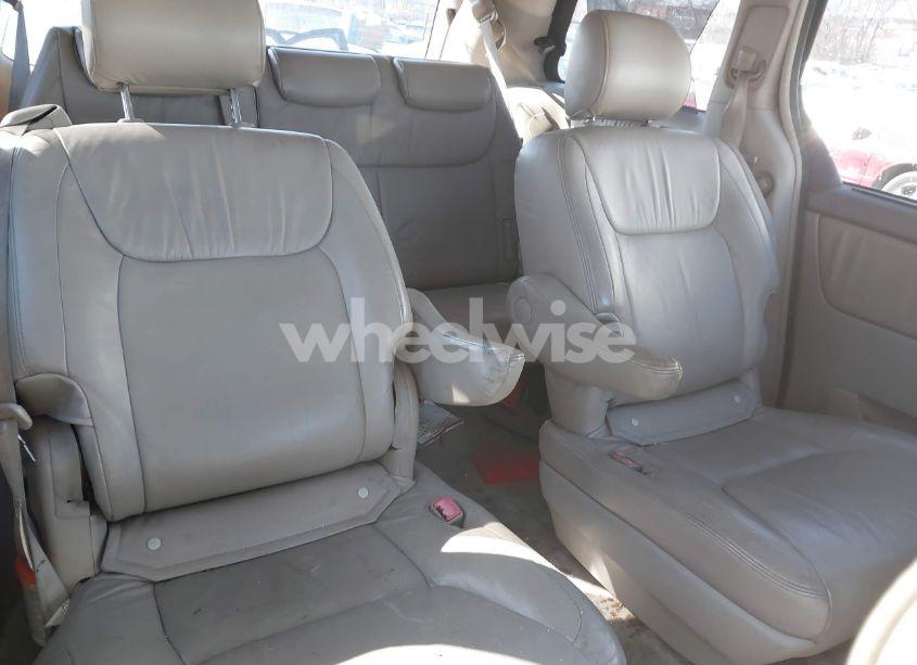 Photo 8 of 2007 Toyota Sienna XLE (VIN 5TDZK22C77S000167)