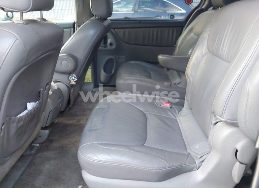 Photo 8 of 2007 Toyota Sienna XLE (VIN 5TDZK22C77S033766)