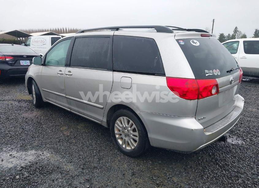 Photo 3 of 2008 Toyota Sienna XLE (VIN 5TDZK22C78S153388)
