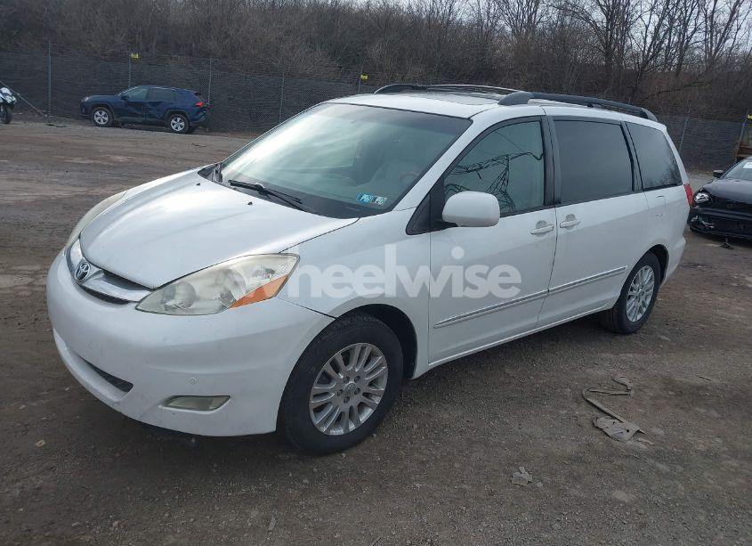 Photo 2 of 2008 Toyota Sienna LIMITED (VIN 5TDZK22C78S209247)