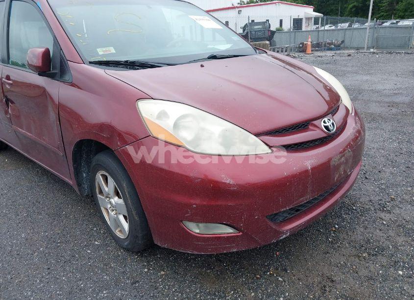 Photo 6 of 2007 Toyota Sienna XLE (VIN 5TDZK22C87S035932)