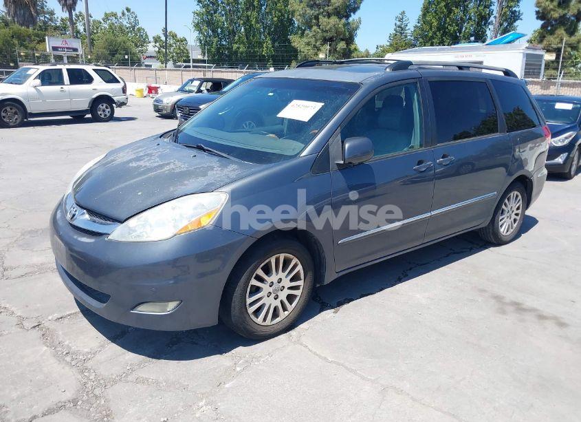 Photo 2 of 2007 Toyota Sienna XLE/XLE LIMITED (VIN 5TDZK22C87S063469)