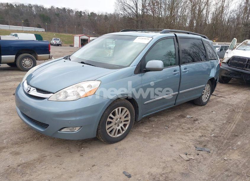 Photo 2 of 2007 Toyota Sienna XLE LIMITED (VIN 5TDZK22C87S063763)