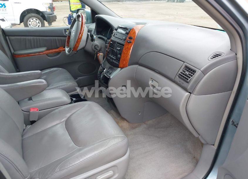 Photo 5 of 2007 Toyota Sienna XLE LIMITED (VIN 5TDZK22C87S063763)