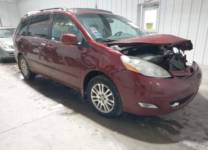 2007 Toyota Sienna XLE (VIN 5TDZK22C87S085066) main photo