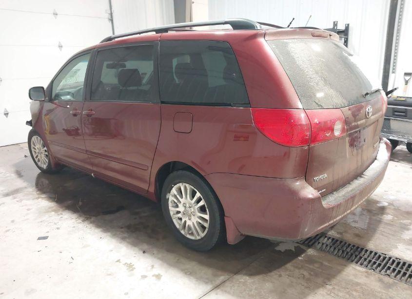 Photo 3 of 2007 Toyota Sienna XLE (VIN 5TDZK22C87S085066)