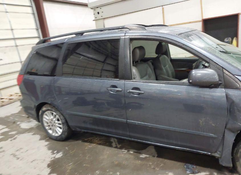 Photo 14 of 2008 Toyota Sienna XLE (VIN 5TDZK22C88S157109)