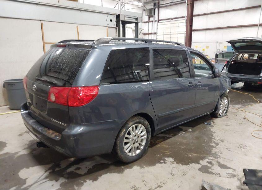 Photo 4 of 2008 Toyota Sienna XLE (VIN 5TDZK22C88S157109)