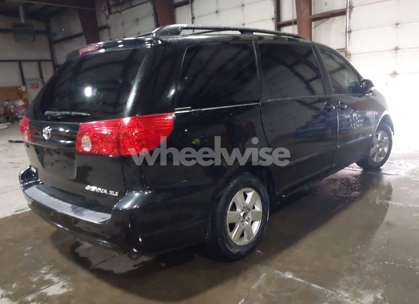 Photo 4 of 2008 Toyota Sienna XLE (VIN 5TDZK22C88S183077)