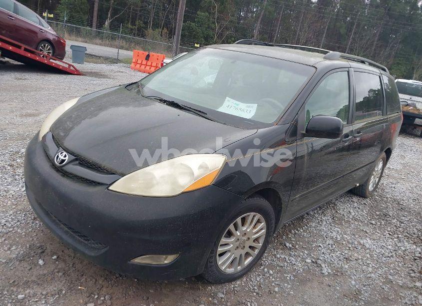 Photo 2 of 2009 Toyota Sienna XLE (VIN 5TDZK22C89S226706)