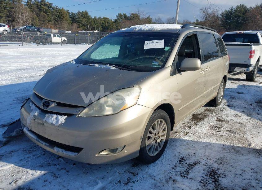 Photo 2 of 2007 Toyota Sienna XLE (VIN 5TDZK22C97S049788)