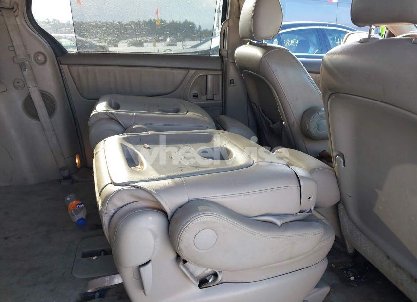 Photo 8 of 2007 Toyota Sienna XLE (VIN 5TDZK22C97S049788)