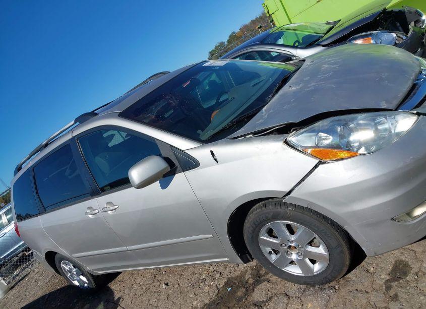 Photo 13 of 2008 Toyota Sienna XLE (VIN 5TDZK22C98S146779)