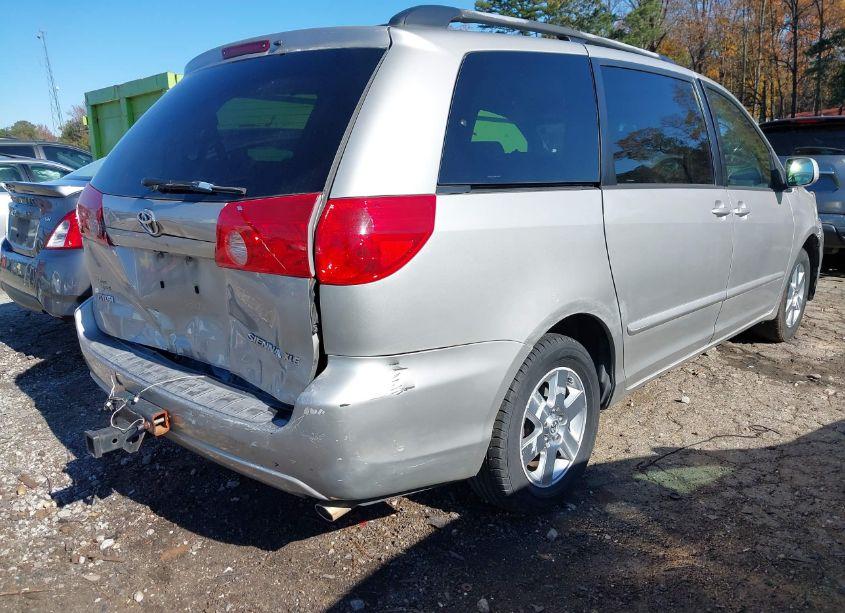 Photo 4 of 2008 Toyota Sienna XLE (VIN 5TDZK22C98S146779)