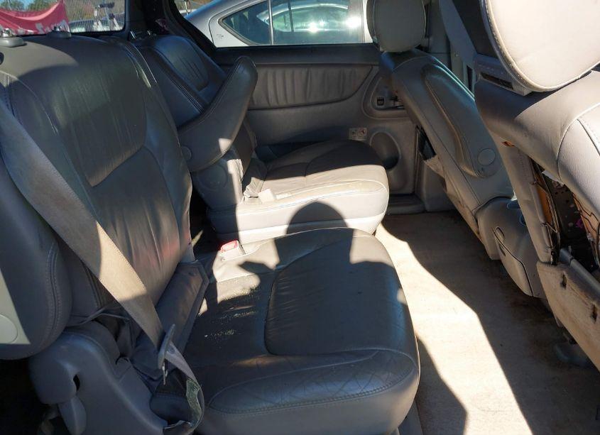 Photo 8 of 2008 Toyota Sienna XLE (VIN 5TDZK22C98S146779)