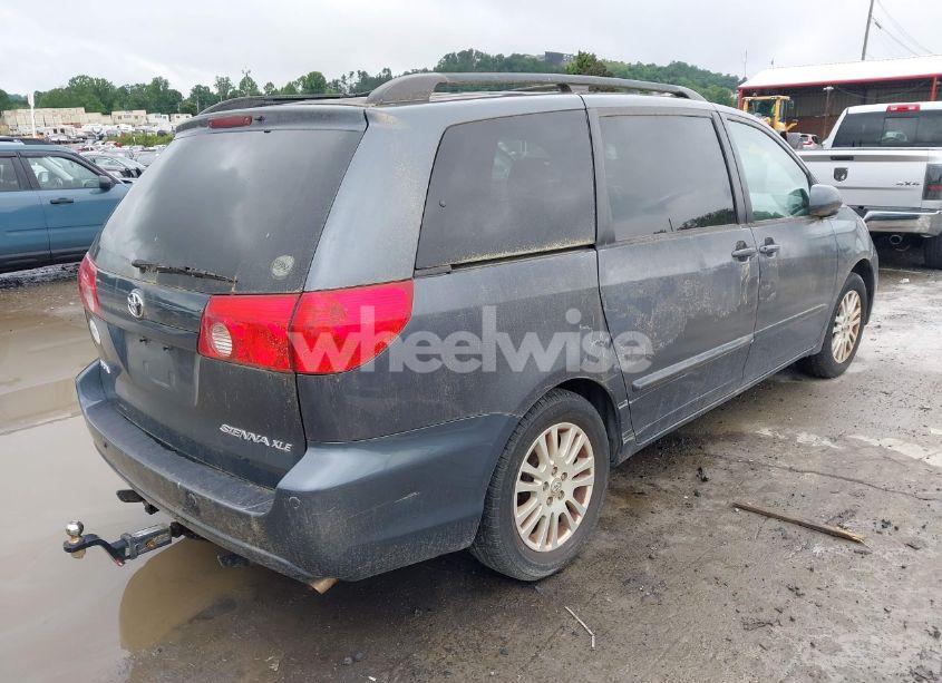 Photo 4 of 2008 Toyota Sienna XLE (VIN 5TDZK22C98S158737)