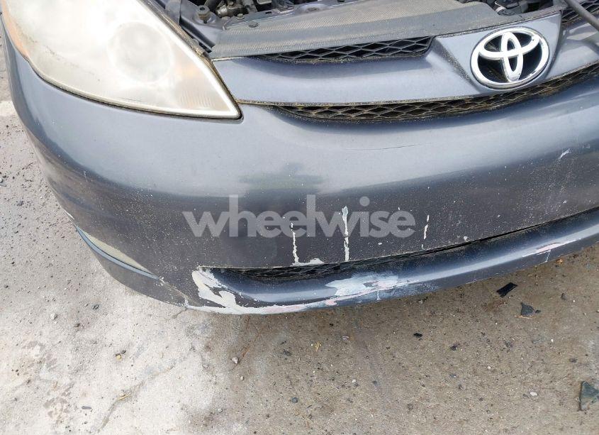 Photo 6 of 2008 Toyota Sienna XLE (VIN 5TDZK22C98S158737)
