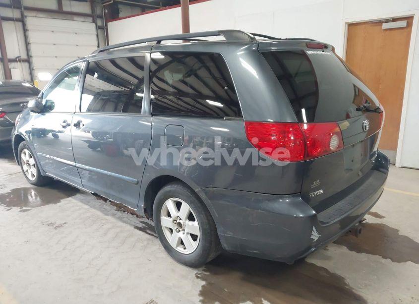 Photo 3 of 2008 Toyota Sienna XLE (VIN 5TDZK22C98S198381)