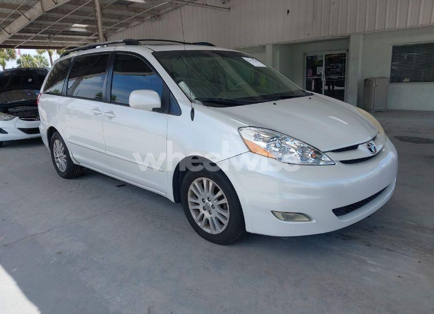 2008 Toyota Sienna XLE (VIN 5TDZK22C98S211176) main photo
