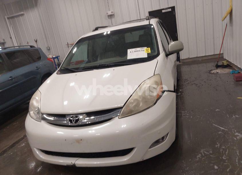 Photo 12 of 2009 Toyota Sienna LIMITED (VIN 5TDZK22C99S241277)