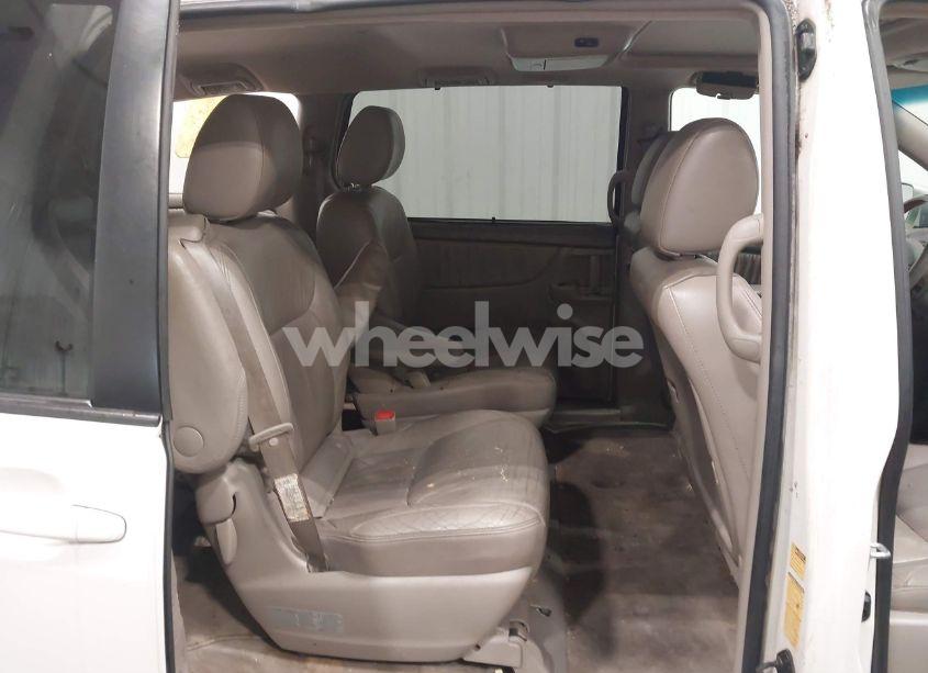 Photo 8 of 2009 Toyota Sienna LIMITED (VIN 5TDZK22C99S241277)