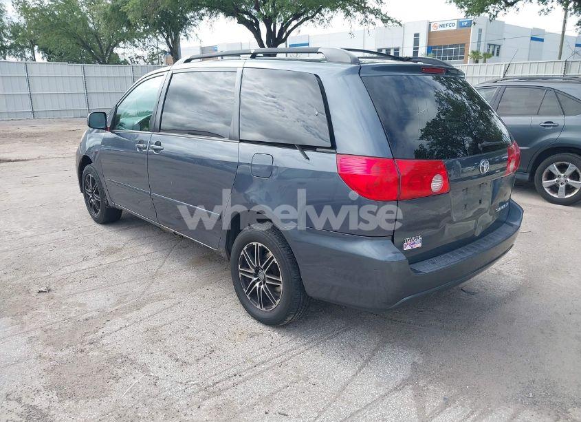 Photo 3 of 2009 Toyota Sienna XLE (VIN 5TDZK22C99S263134)