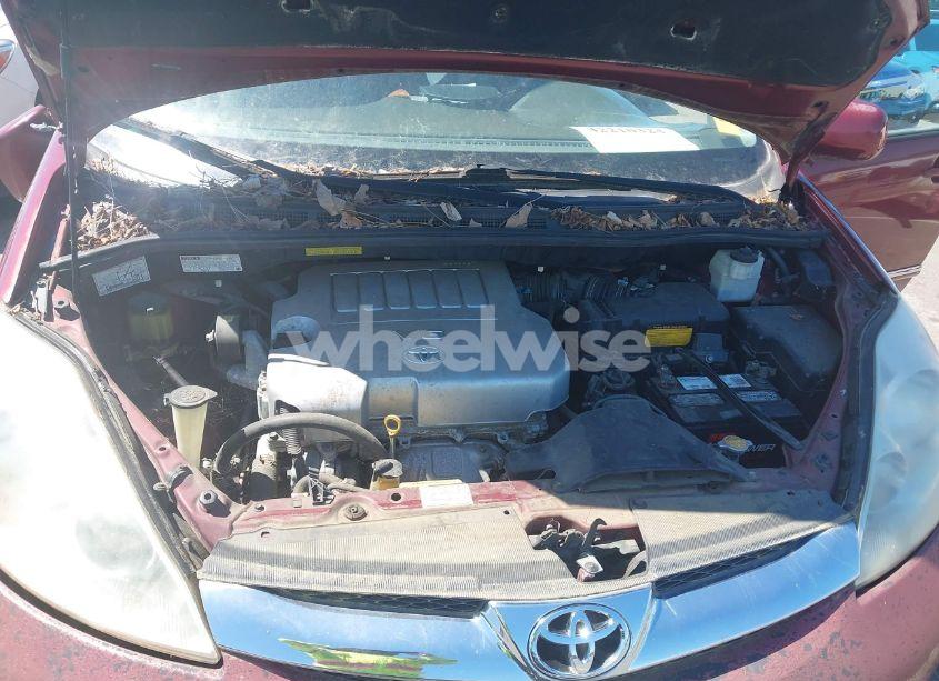 Photo 10 of 2009 Toyota Sienna (VIN 5TDZK22C99S274280)