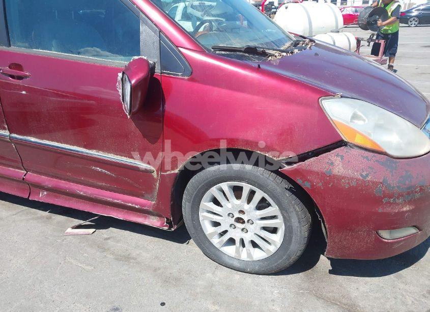 Photo 12 of 2009 Toyota Sienna (VIN 5TDZK22C99S274280)