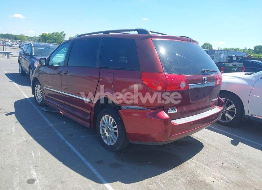 Photo 3 of 2009 Toyota Sienna (VIN 5TDZK22C99S274280)