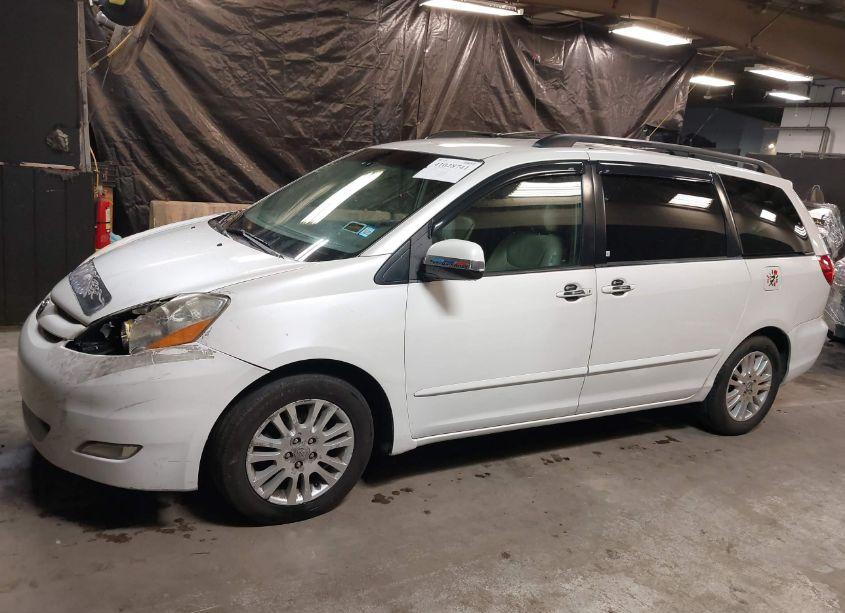 Photo 14 of 2007 Toyota Sienna XLE (VIN 5TDZK22CX7S032241)