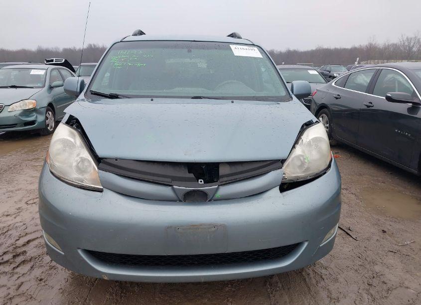 Photo 12 of 2008 Toyota Sienna XLE (VIN 5TDZK22CX8S151389)