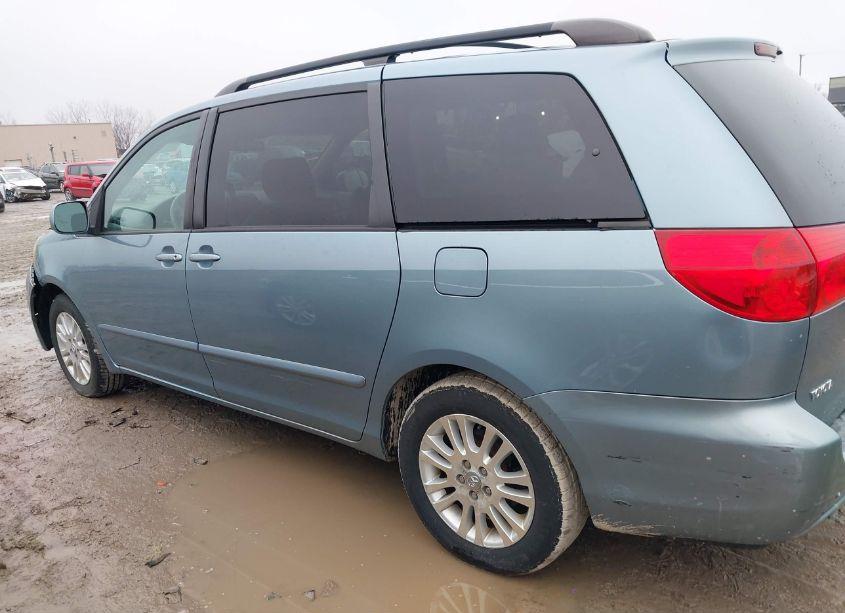 Photo 14 of 2008 Toyota Sienna XLE (VIN 5TDZK22CX8S151389)