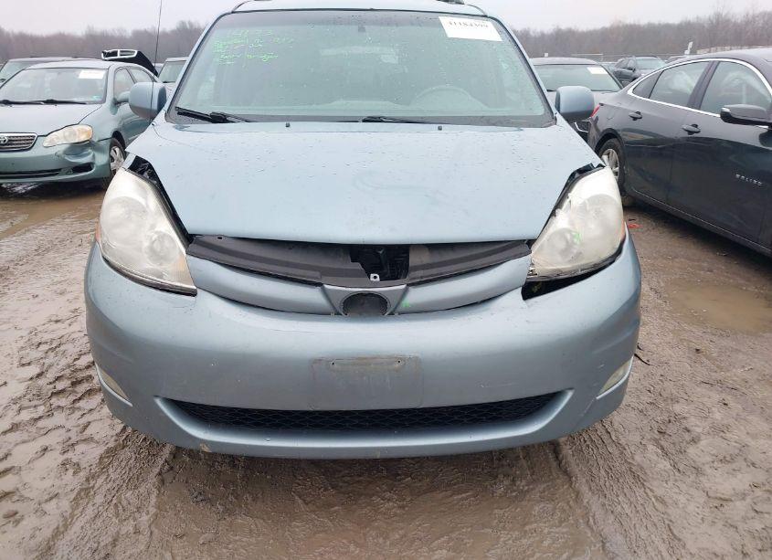 Photo 6 of 2008 Toyota Sienna XLE (VIN 5TDZK22CX8S151389)