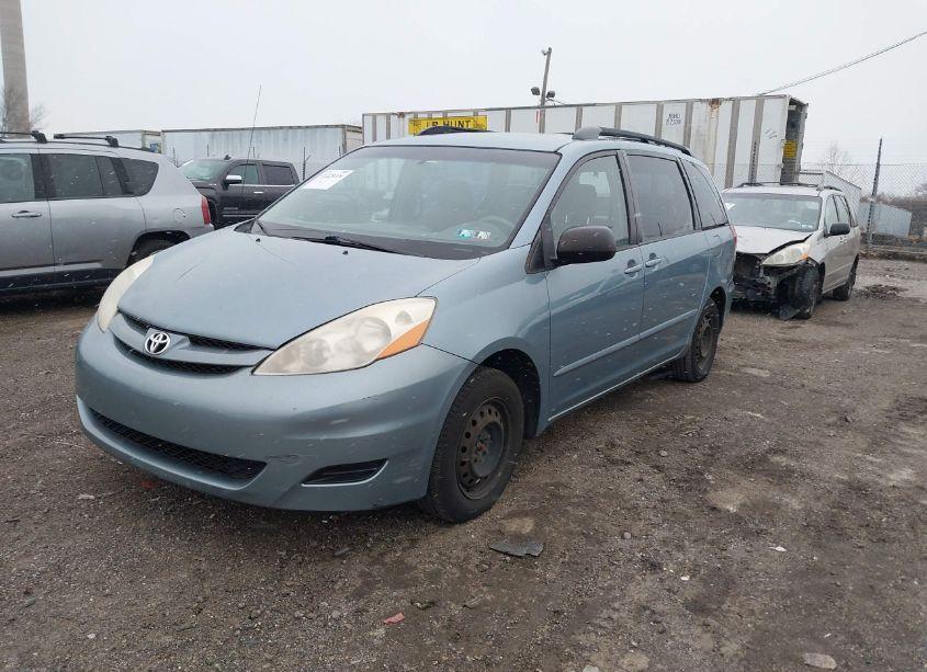 Photo 6 of 2007 Toyota Sienna CE (VIN 5TDZK23C07S007444)
